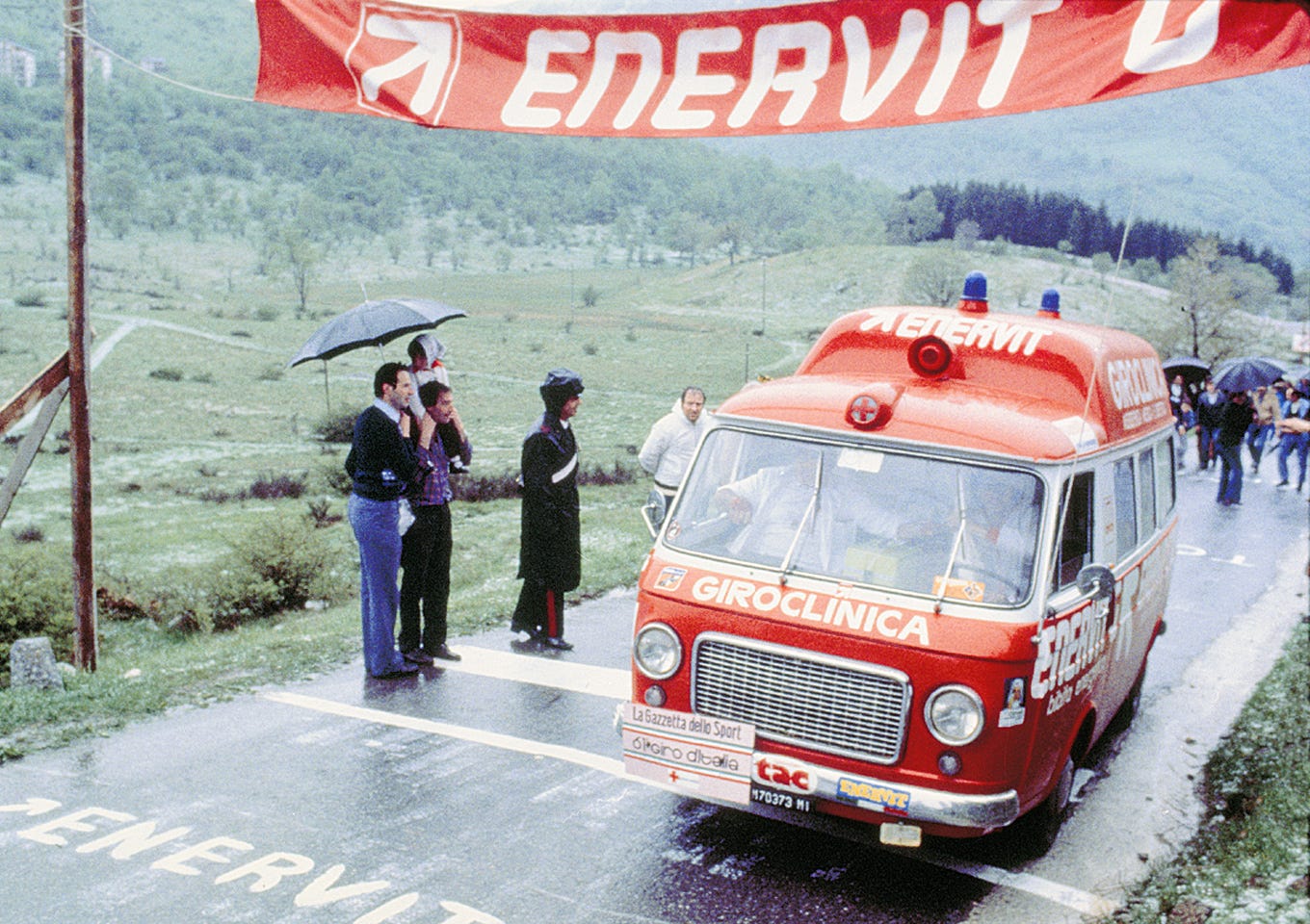 1973b_Giroclinica_1360x460-3-3-3-3-3-3-3-3-3-3-3-3